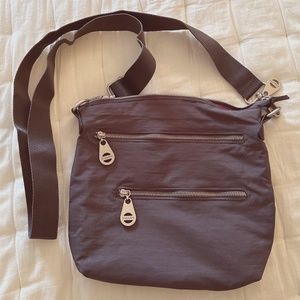 BUBDLE ❤️ Baggallini Lightweight Crossbody Purse